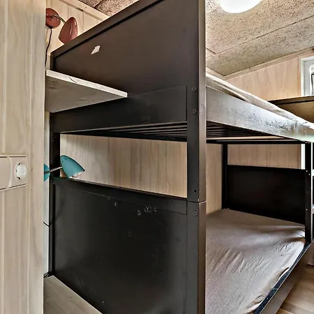 Дом отдыха Lovely In With Kitchen Ugerlose